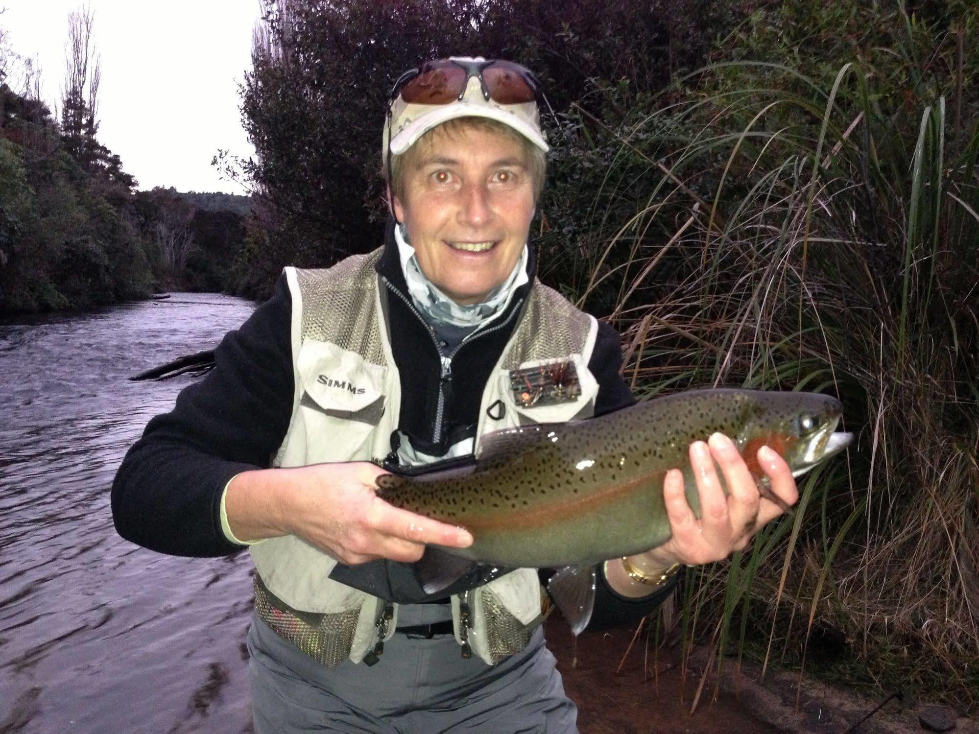 Turangi Trout Lodge Luaran gambar